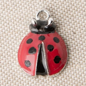 ciondolo coccinella