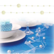ghirlanda con perle avorio per decorazioni