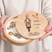 Bomboniere Cresima tema Cappello e bastone Personalizzate Cofanetto con accessori vino