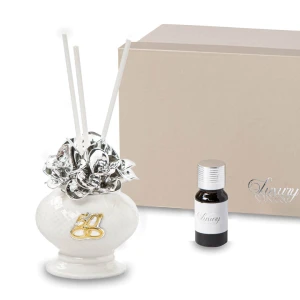 Bomboniere Nozze d'oro Stock Profumatore con base rialzata Standard in porcellana con fiore argento