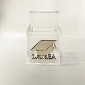 Ultimi 47 pezzi Scatolina Portaconfetti Laurea in plexiglass
