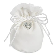 Sacchettini portaconfetti Elegante in tessuto bianco con Ciondolo Cuore Love