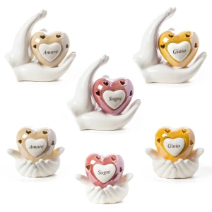 Bomboniera 2026 Pensiero in Porcellana Cuore Traforato su Mano