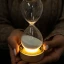 Bomboniere 2025 Compleanno Clessidra con base LED personalizzabile