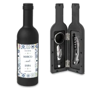 Idea Bomboniera Utile Tema Maioliche Bottiglia di Vino Set accessori Vino
