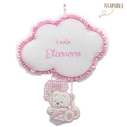 Fiocco Nascita Bimba orsetto su altalena nuvola ricamabile punto croce