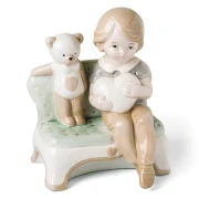 Bomboniere porcellana Bambino con orso su poltrona grande