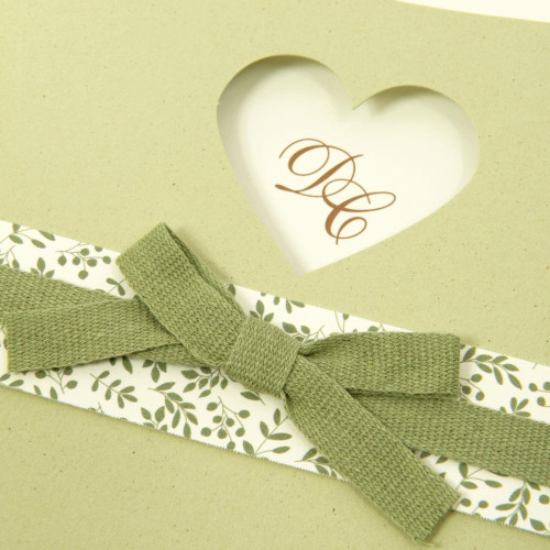 Partecipazione Matrimonio Originale verde con inserto cuore - Ficus