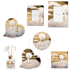 Bomboniere 2027 Linea Sposini su collina in oro - Alta Qualità