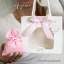 Bomboniere Linea Plume 2027 Icona Piuma con nappina e calendario Sacra Famiglia personalizzabile