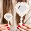 Bomboniere 2027 Specchio a forma di cuore con glitter