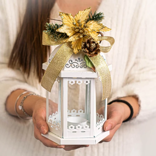 Idea Regalo Natale - Lanterna in metallo con decorazione stella di natale oro