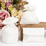 Bomboniere 2026 Linea Classic Pizzo Sacchettini Portaconfetti Bianchi