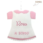 Fiocco per auto vestitino rosa ricamabile con nome
