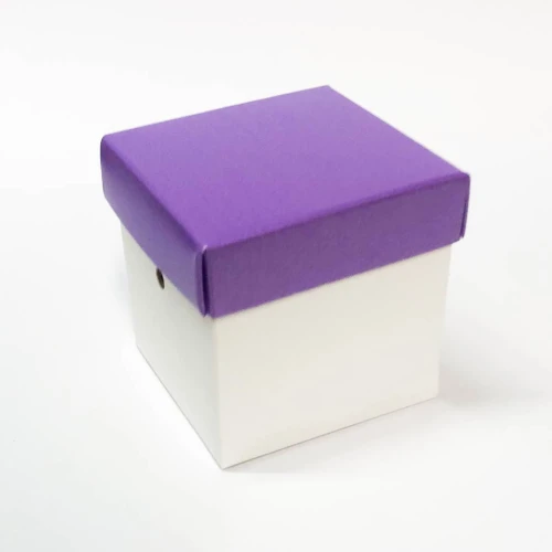 ULTIMI 50 Scatoline Portaconfetti panna con coperchio viola 6x6x6 cm circa PREZZO PER TUTTI
