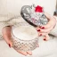 Bomboniera Candela Diamond con Rosa e Fiore in Cristallo Swarovski - Alta Qualità