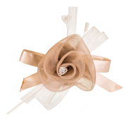 Pick Fiore Tortora con decorazioni in Offerta Stock