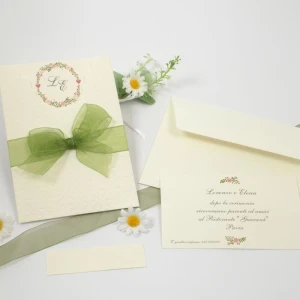 Partecipazione Matrimonio Originale con decori floreali e dettagli verdi - Agata