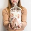 Confettata in vetro con rosa e dettagli cipria