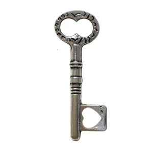 ciondolo a forma di chiave per bomboniere e sacchetti